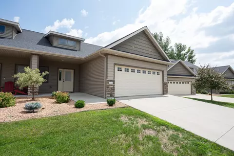 484 22nd Ave SW, Rochester, MN 55902