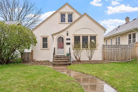 2515 Arthur St NE, Minneapolis, MN 55418