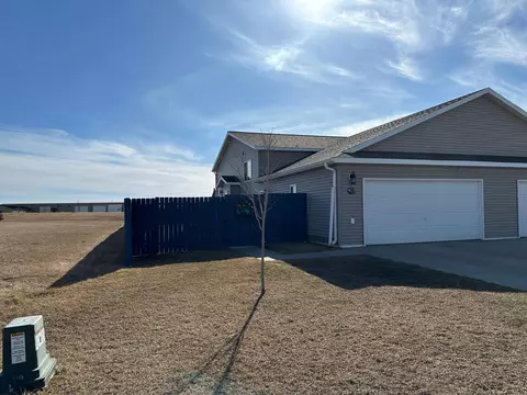 Exterior - 418 7th Ave NE, Perham, MN 56573 photo 3 of 9