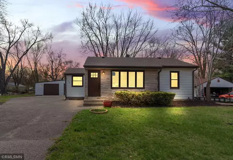 1444 County Road B E, Maplewood, MN 55109
