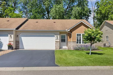 3497 Valento Cir, Vadnais Heights, MN 55127