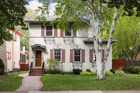 2173 Wellesley Ave, Saint Paul, MN 55105