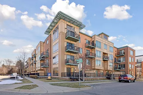 1070 Grandview Ct NE #311, Columbia Heights, MN 55421