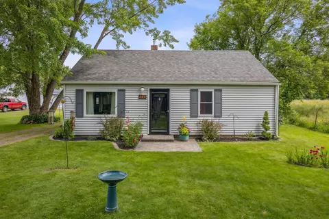 580 5th St SE, Milaca, MN 56353