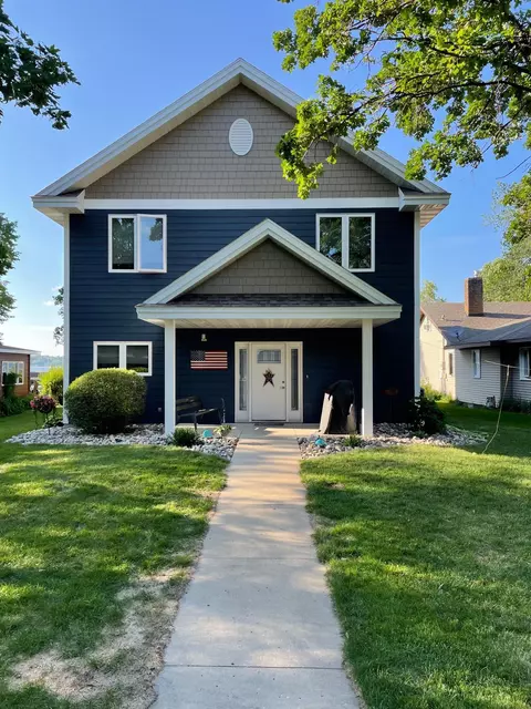 1712 Long Bridge Rd, Detroit Lakes, MN 56501