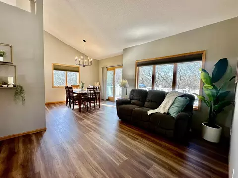 726 37th Ave NE, Willmar, MN 56201 photo 18