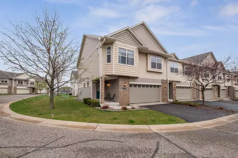 3129 Legacy Ln, Woodbury, MN 55129