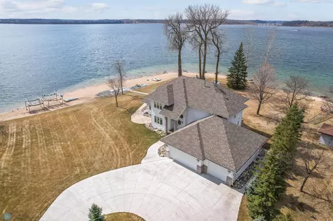 12525 Tanglewood Rd, Audubon, MN 56511