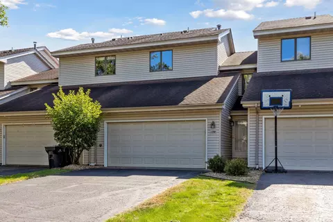 1298 Sunview Ct, Shoreview, MN 55126