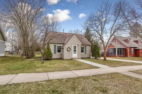 1010 Washington St, Northfield, MN 55057