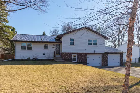 109 Catalina Dr, Mankato, MN 56001