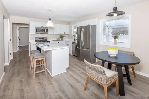 930 Northland Ct, Stillwater, MN 55082
