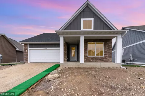 17959 Gresford Ln, Lakeville, MN 55044