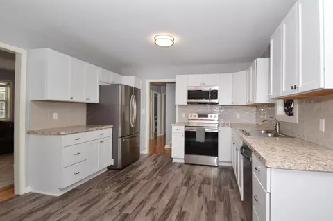 Kitchen - 7810 114th Ave N, Champlin, MN 55316 photo 2 of 3