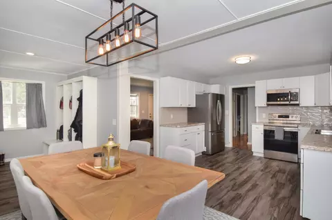 Dining - 7810 114th Ave N, Champlin, MN 55316 photo 1 of 3