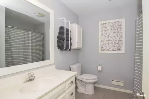 Bath - 7810 114th Ave N, Champlin, MN 55316 photo 1 of 2