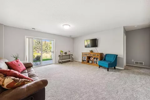 610 Sunnyridge Ln, Loretto, MN 55357 photo 8