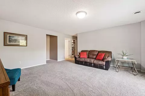 610 Sunnyridge Ln, Loretto, MN 55357 photo 7