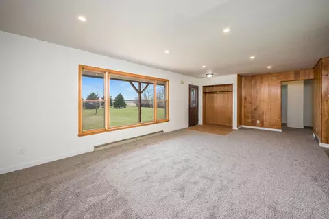 Living - 1043 65th St, Ceylon, MN 56121 photo 1 of 1