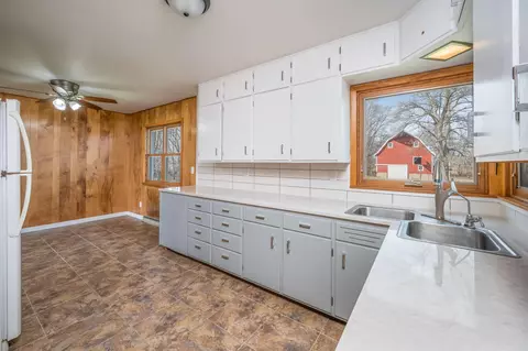 Other - 1043 65th St, Ceylon, MN 56121 photo 4 of 13