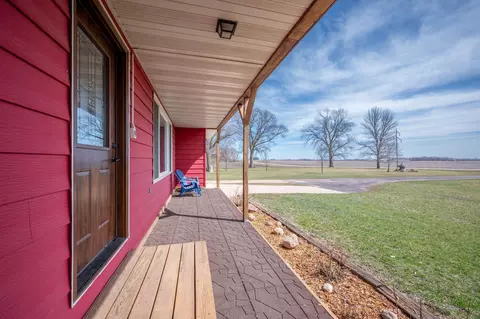 Exterior - 1043 65th St, Ceylon, MN 56121 photo 9 of 14
