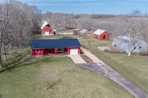1043 65th St, Ceylon, MN 56121