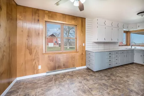 Exterior - 1043 65th St, Ceylon, MN 56121 photo 1 of 14
