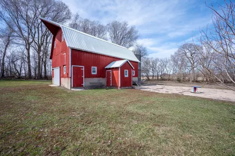 Exterior - 1043 65th St, Ceylon, MN 56121 photo 12 of 14