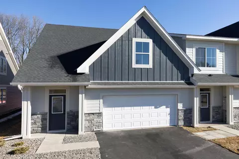 13645 Hollybrook Dr, Apple Valley, MN 55124