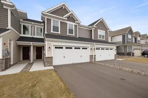 1820 Tyrone Dr, Shakopee, MN 55379