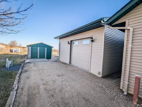2305 24th St SW, Willmar, MN 56201 photo 15