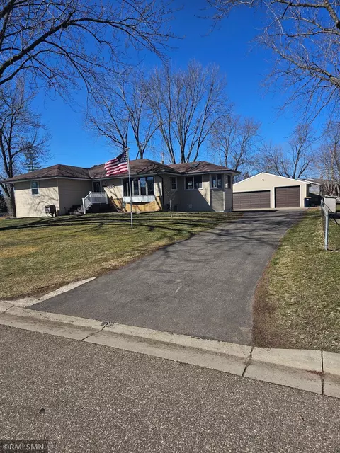 20617 Idalia Ave W, Lakeville, MN 55044