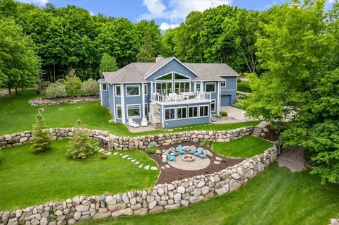 8346 Irvine Ave NW, Annandale, MN 55302