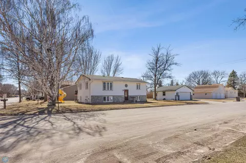 701 5th St SE, Barnesville, MN 56514