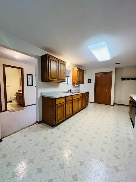 Bath - 11 Riverview Dr, Morris, MN 56267 photo 6 of 8