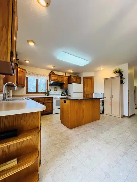 Kitchen - 11 Riverview Dr, Morris, MN 56267 photo 2 of 4