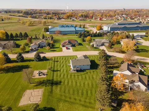 View/Area - 11 Riverview Dr, Morris, MN 56267 photo 3 of 4