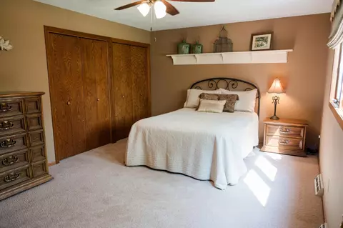 Bedroom - 37450 143rd St, Waseca, MN 56093 photo 4 of 4