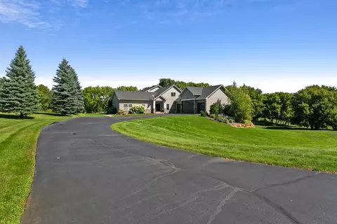 6100 Century Ln, Prior Lake, MN 55372