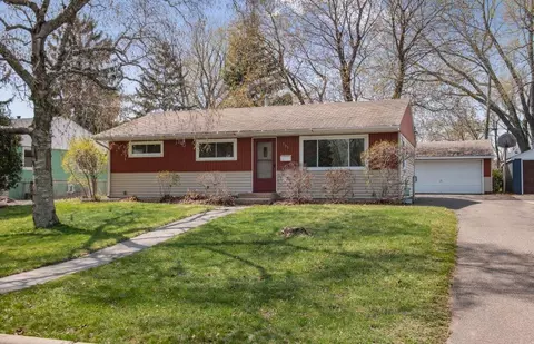 733 22nd Ave N, South Saint Paul, MN 55075