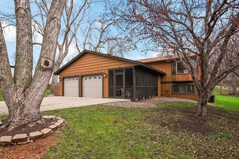 108 Pettit Ave NE, Watertown, MN 55388