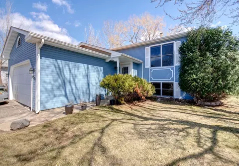 4322 Eagle Crest Dr, Eagan, MN 55122