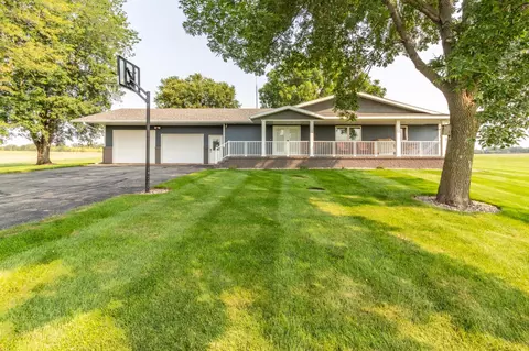 8988 320th St, Saint Joseph, MN 56374