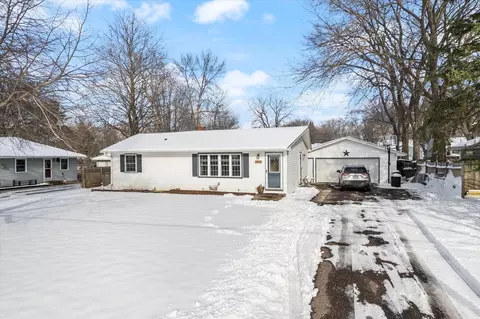 3932 Bellaire Ave, White Bear Township, MN 55110