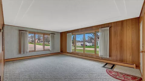 214 2nd Ave NE, Freeport, MN 56331 photo 2