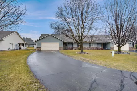 201 Brookview Ct NW, Isanti, MN 55040