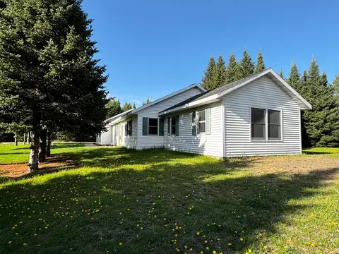 772 Horse Lake Ln, Dresser, WI 54009