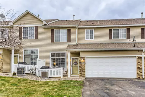 1656 Brittany Dr, Shakopee, MN 55379