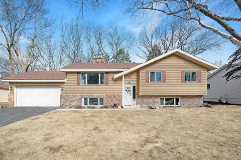 12908 Viking Dr, Burnsville, MN 55337