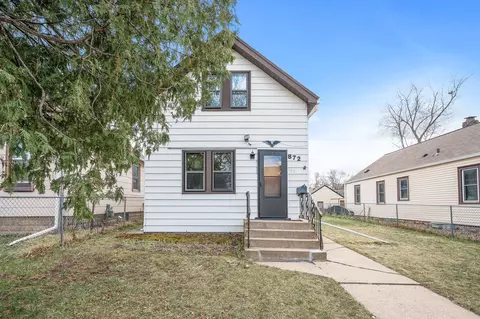 872 Geranium Ave E, Saint Paul, MN 55106